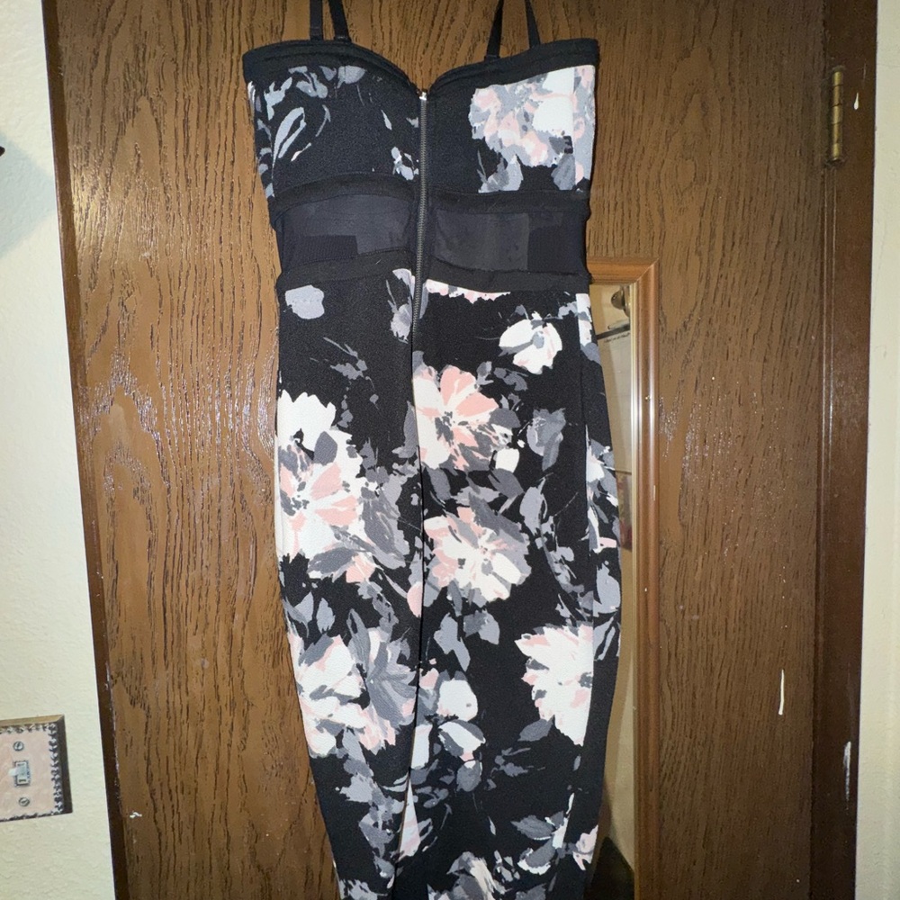 Floral Dress - Picture 2 of 6